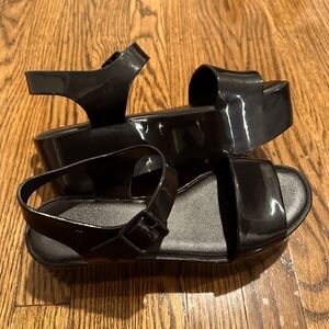 Woman’s Melissa Platform sandals